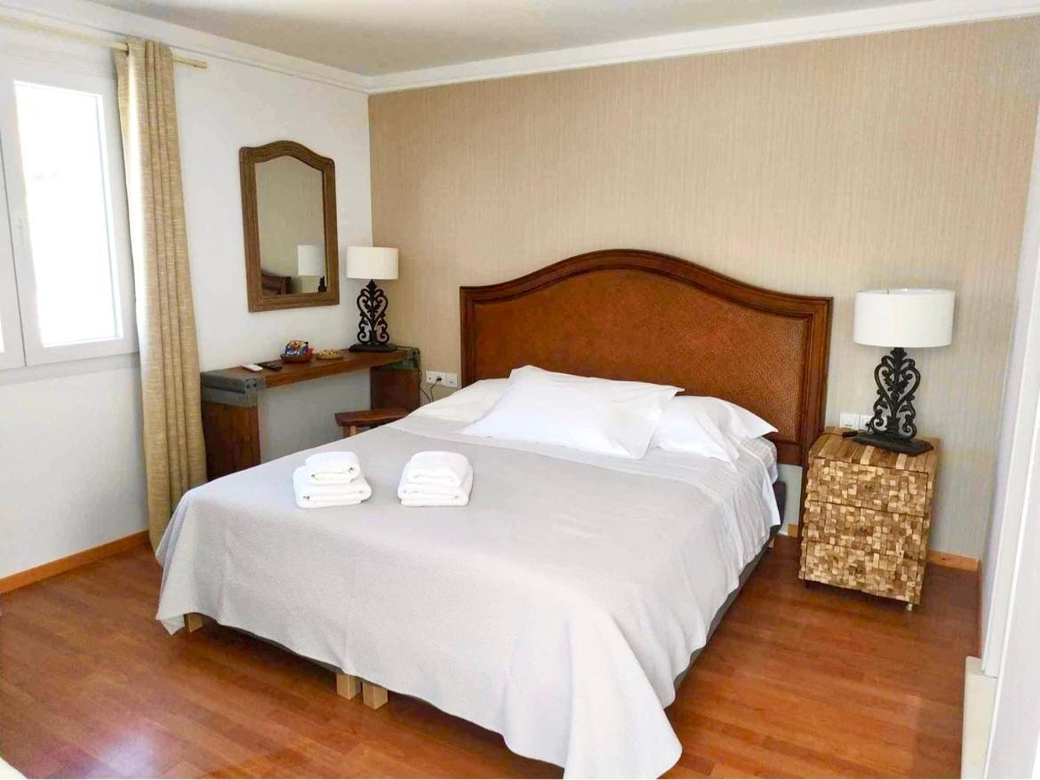 Syros Village Suites Vari  ภายนอก รูปภาพ