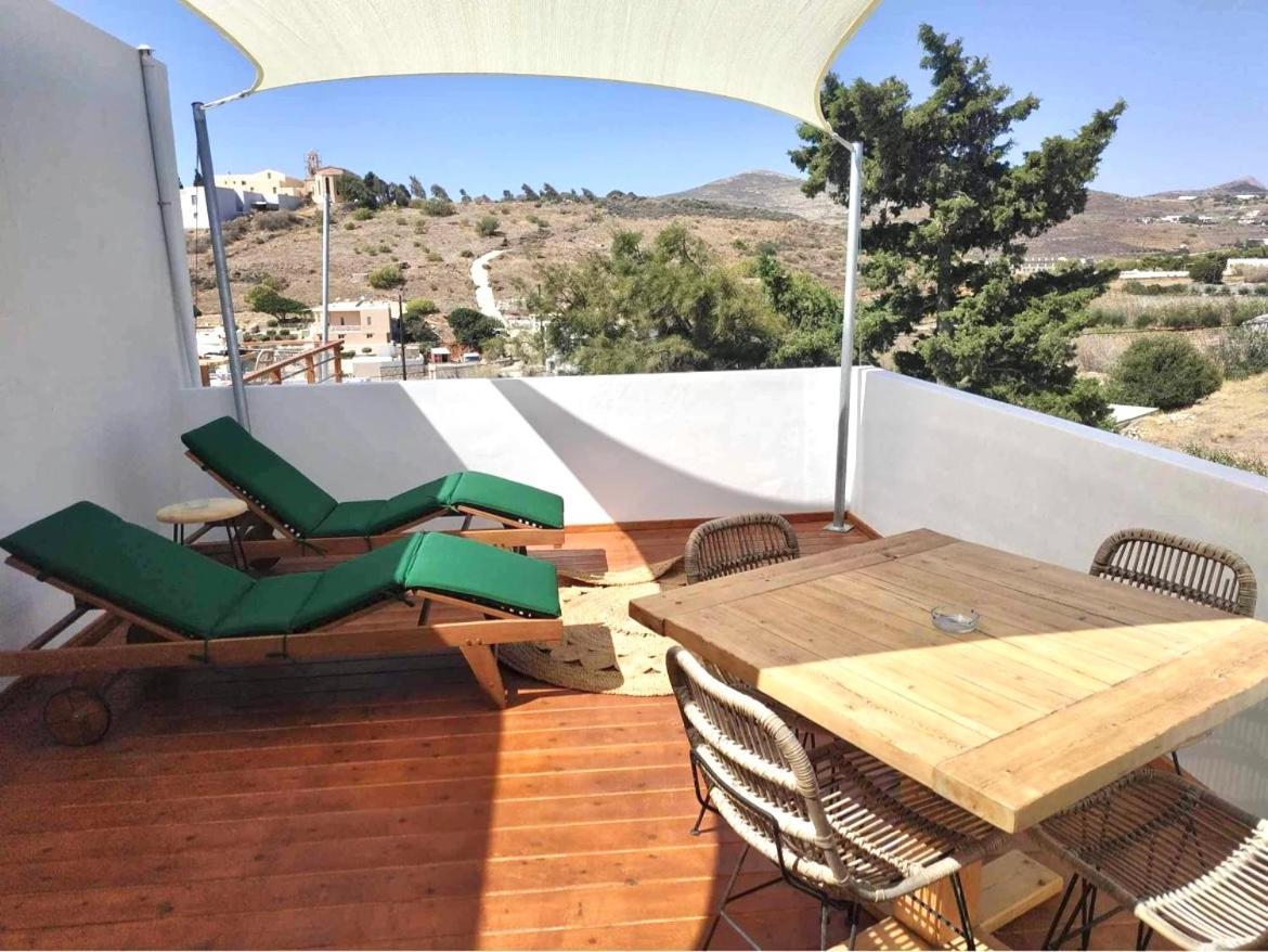 Syros Village Suites Vari  ภายนอก รูปภาพ