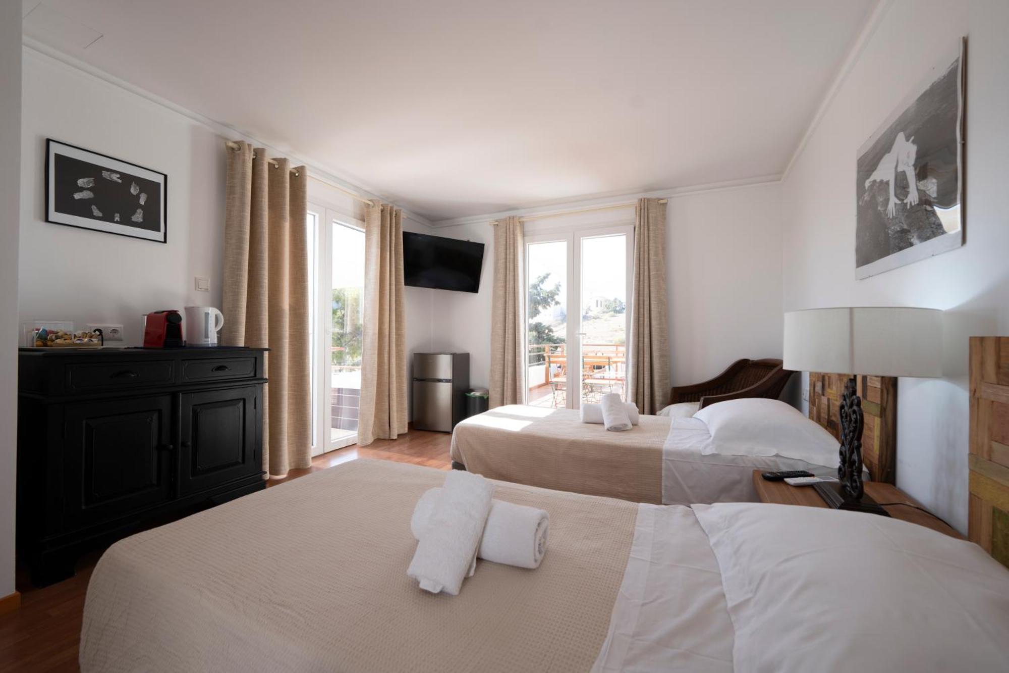 Syros Village Suites Vari  ภายนอก รูปภาพ