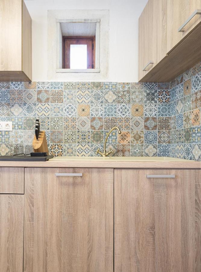 Syros Village Suites Vari  ภายนอก รูปภาพ